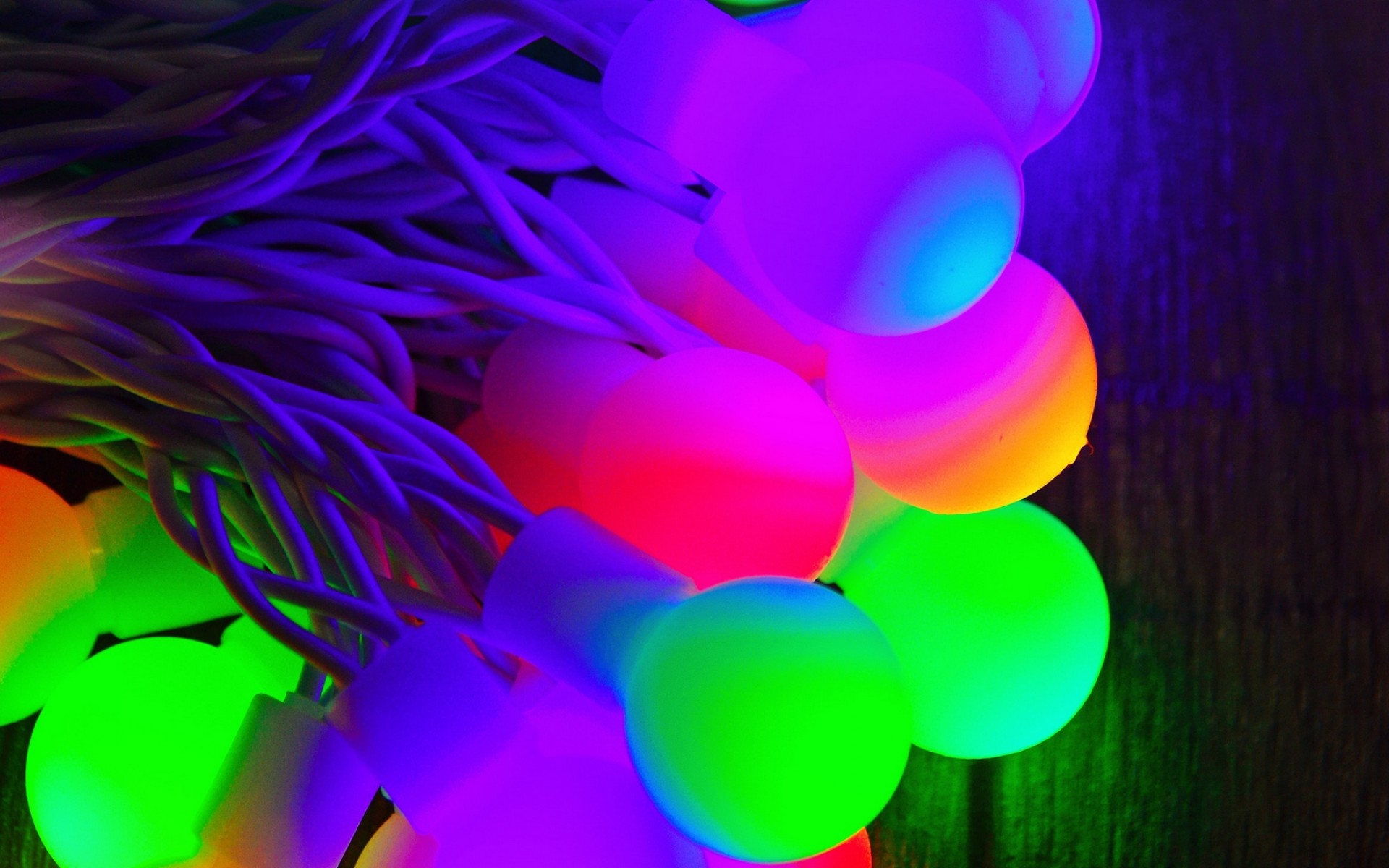 Colorful light bulbs HD Wallpaper