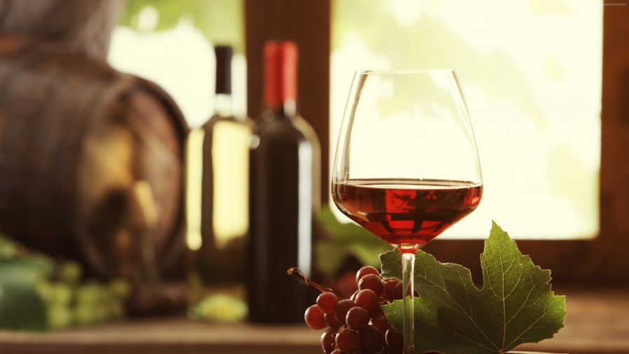 Grape Wine Glass Hd Wallpaper for Desktop and Mobiles