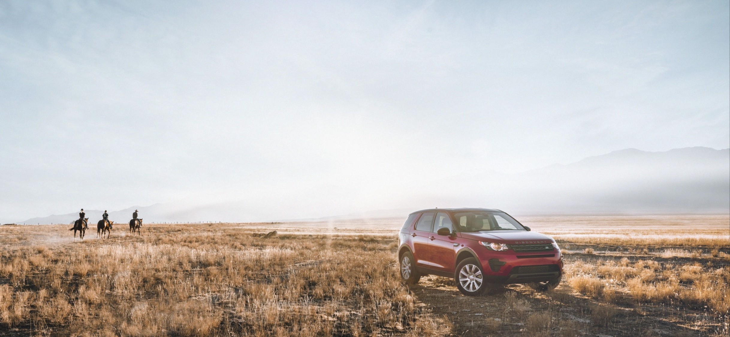 Land Rover Discovery HD Wallpaper