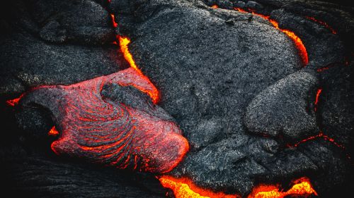 Lava coming out of volcano HD Wallpaper