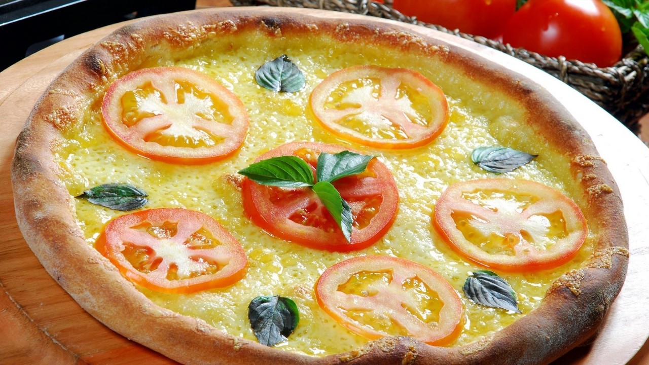 Vegetable pizza HD Wallpaper