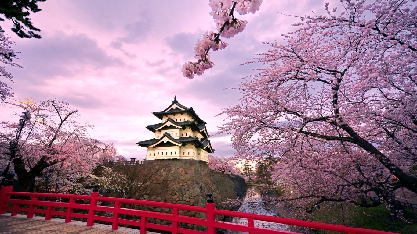 Download Hirosaki Castle Japan Full Hd Wallpaper 1366x768 Hd Wallpaper Wallpapers Net
