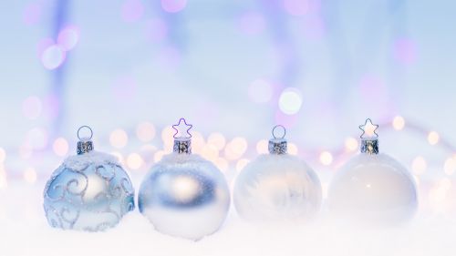 4 Crystal Bauble HD Wallpaper