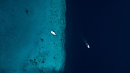 Aerial view of ocean HD Wallpaper