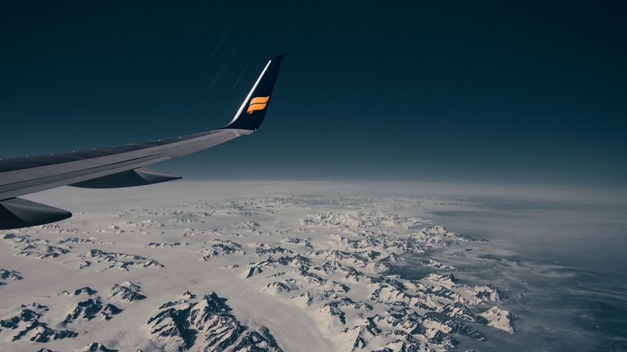 Aircraft wing HD Wallpaper