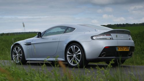 Aston Martin V12 Vantage S HD Wallpaper