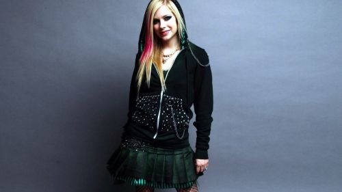 Avril Lavigne HD Wallpaper