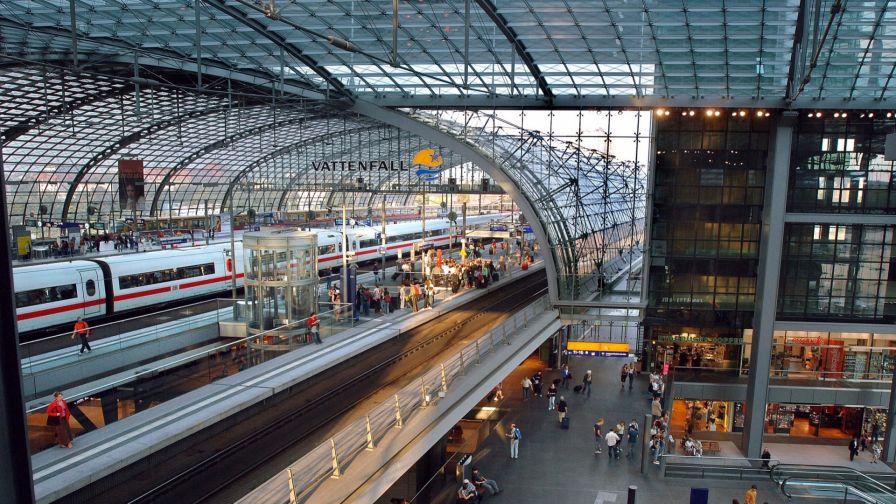 Berlin Central Station HD Wallpaper