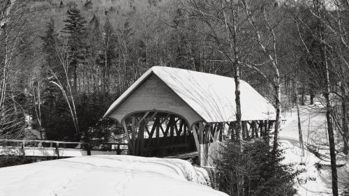 Bridge covered in snow HD Wallpaper