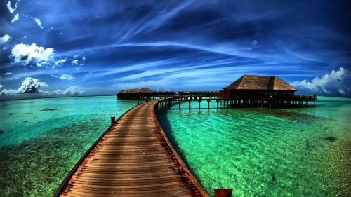 Clear Water Huts HD Desktop and Mobile Wallpapers