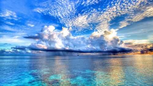 Clouds over the sea HD Wallpaper