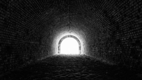 Dark tunnel HD Wallpaper