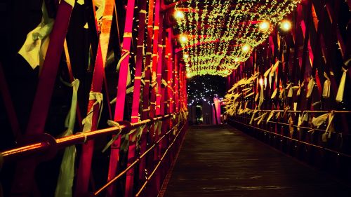 Decorated bridge HD Wallpaper