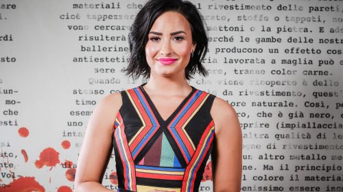 Demi Lovato Hd Wallpaper for Desktop and Mobile