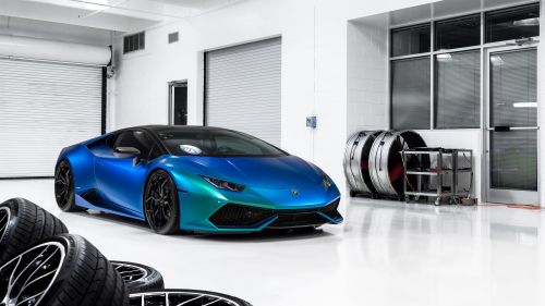 Download Free Lamborghini HD Wallpaper for Desktop and Mobiles