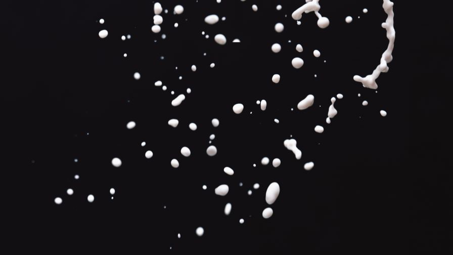 Free HD Drops of Milk Wallpaper