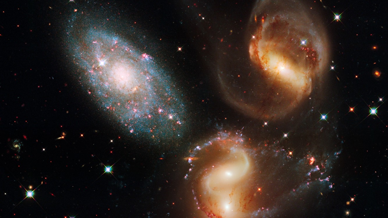 Galaxy spirals HD Wallpaper