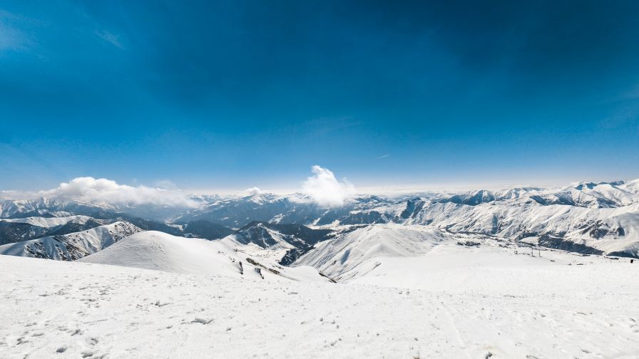 Georgia's snowy mountains HD Wallpaper