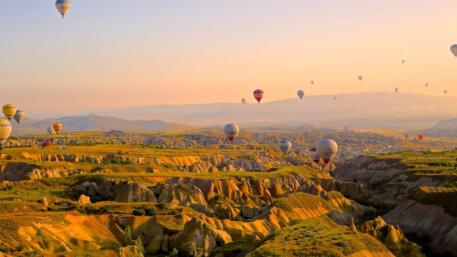 Hot Air Balloon Wallpaper for Desktop and Mobiles