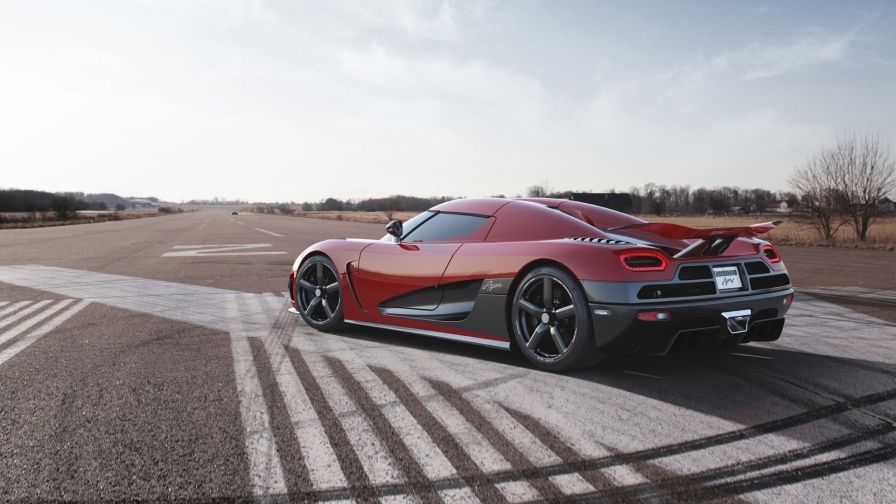 Koenigsegg Agera Red HD Wallpaper