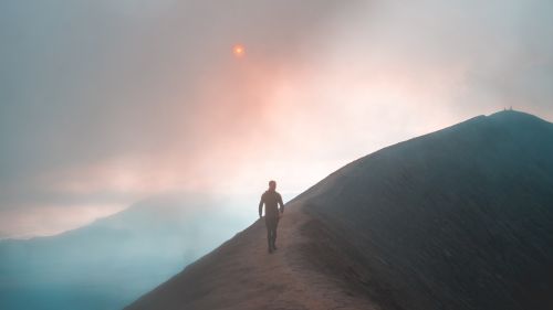 Man walking at the edge HD Wallpaper