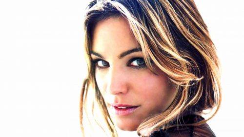 Miss Kelly Brook HD Wallpaper