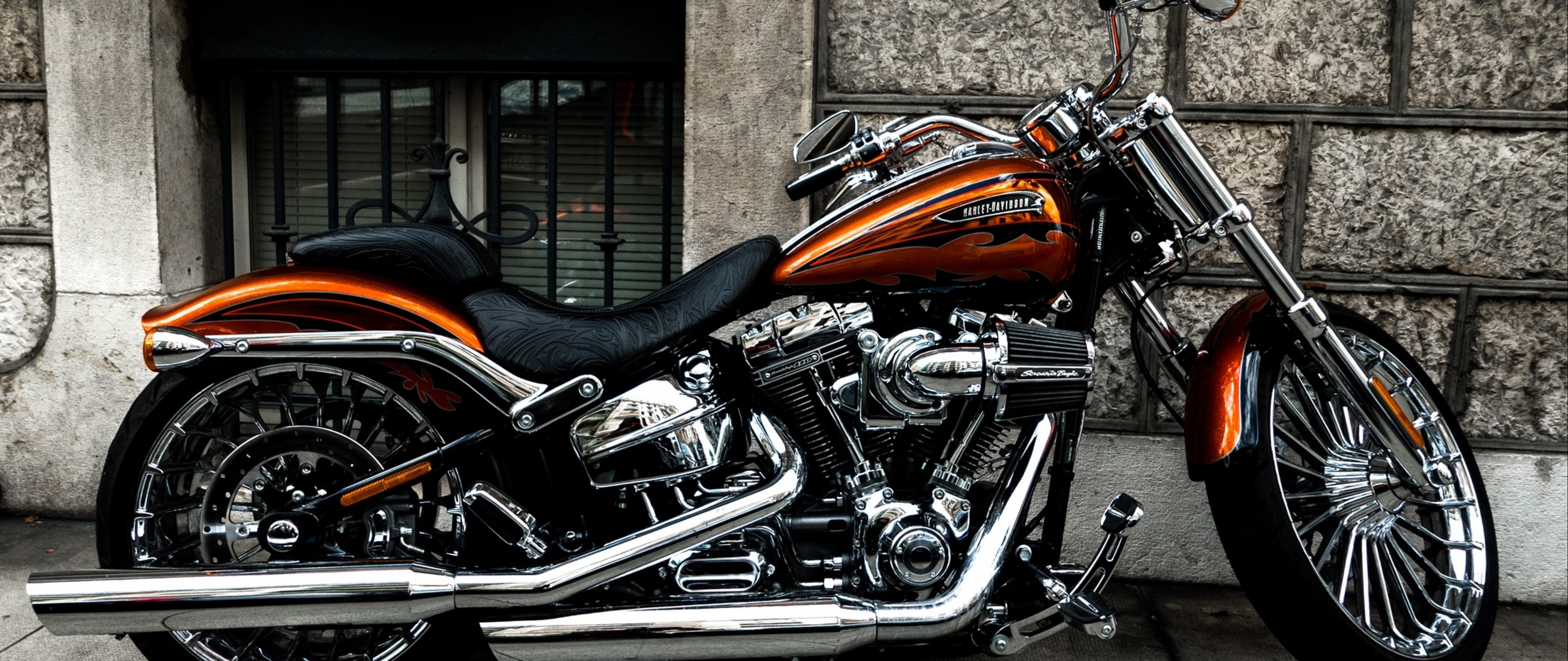 Motorcycle side view HD Wallpaper