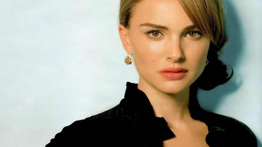 Natalie Portman HD Wallpaper