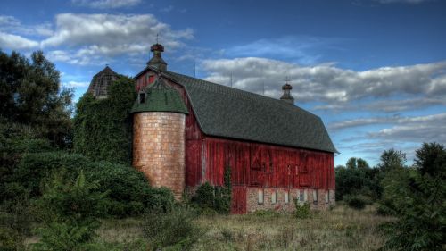 Old Farmhouse HD Wallpaper