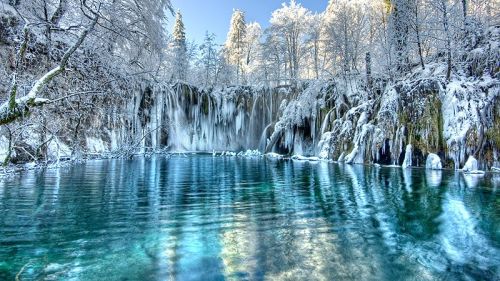 Plitvice in November HD Wallpaper