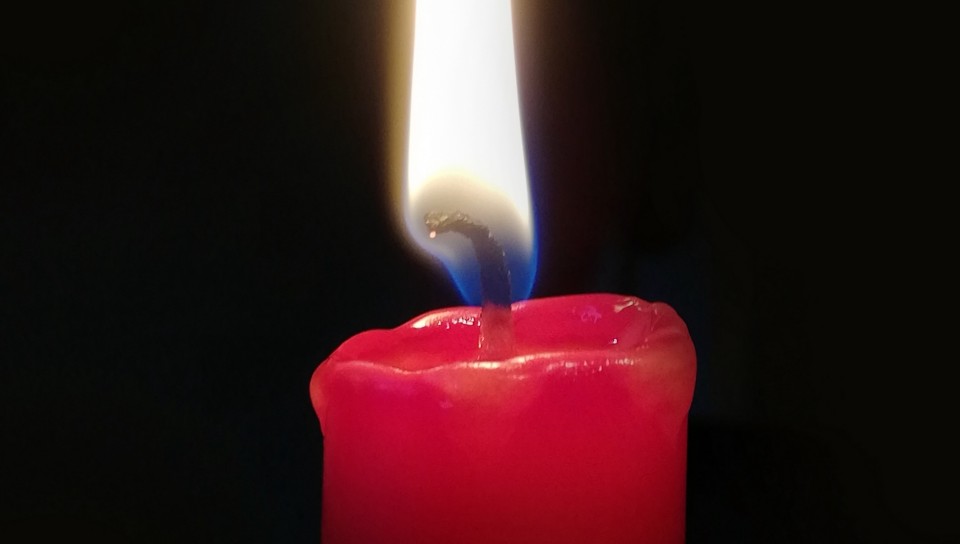 Red candle HD Wallpaper