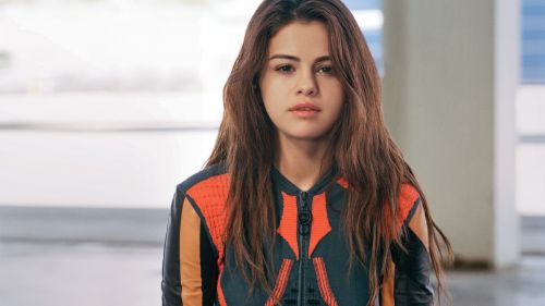 Selena Gomez HD Wallpaper