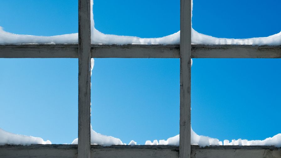 Snow over the window lattice HD Wallpaper