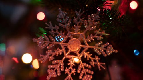 Snowflake garland HD Wallpaper