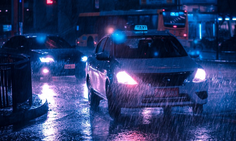 Taxi in a rainy day HD Wallpaper