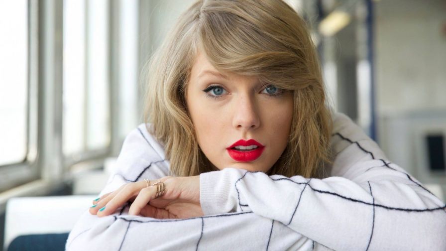 Taylor Swift HD Wallpaper